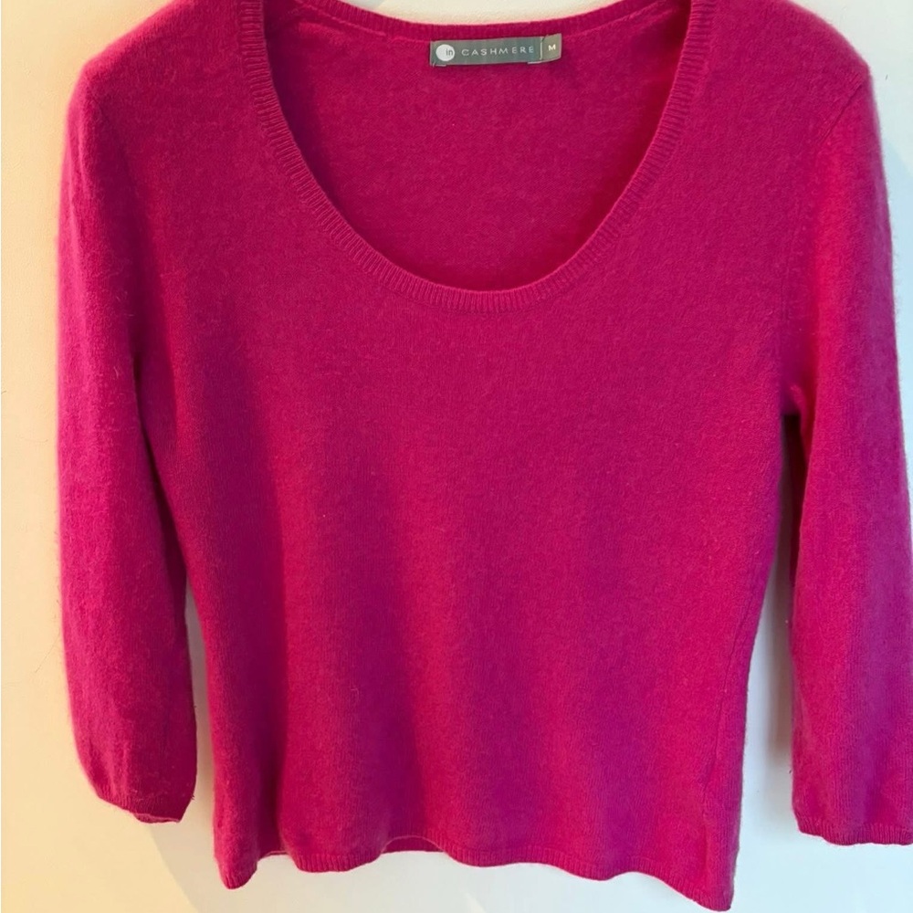 InCashmere Hot Pink Scoop Neck Sweater size M